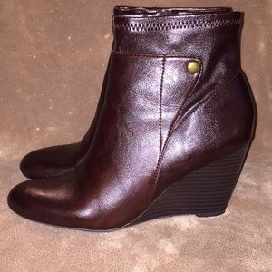 Franco Sarto Sz 8M brown 3.25” wedge booties